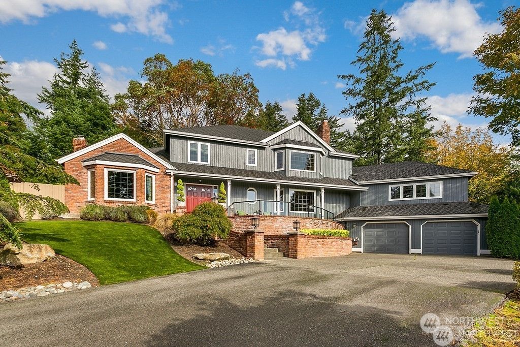 Photo of 5729 149th ave se Ave, Bellevue, WA 98006 (MLS # 2318270)