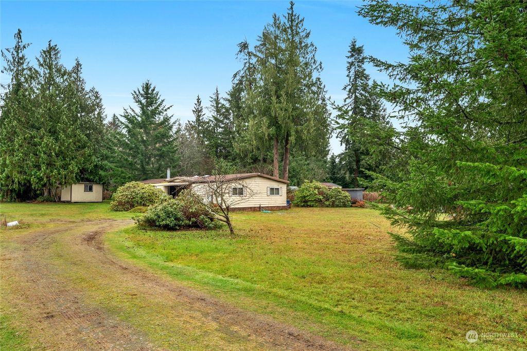 Photo of 13829 34th Avenue NW, Marysville, WA 98271 (MLS # 2184243)