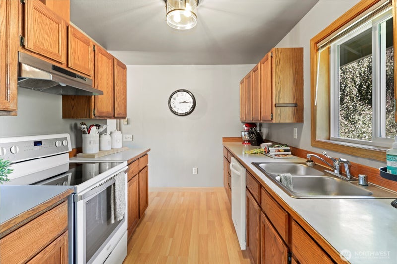 10103 27th Drive SE