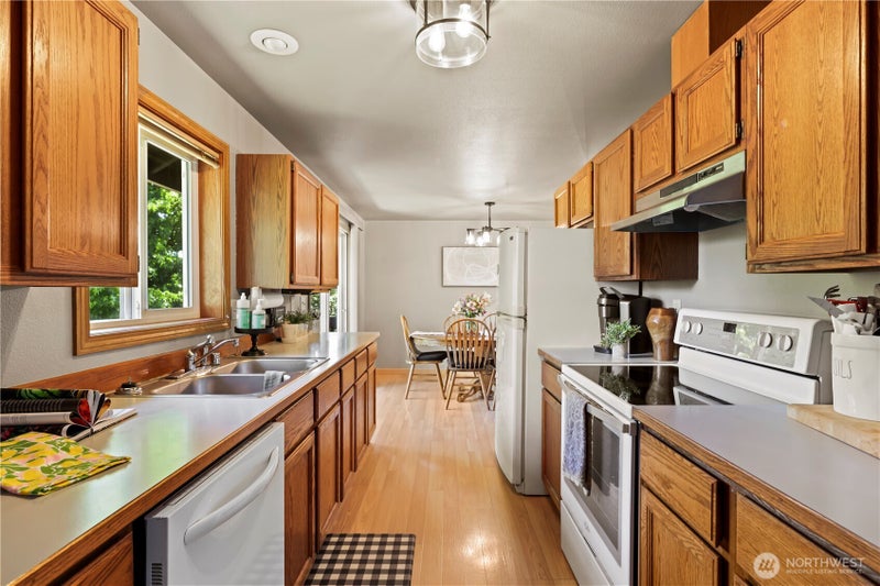 10103 27th Drive SE