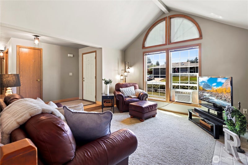 10103 27th Drive SE