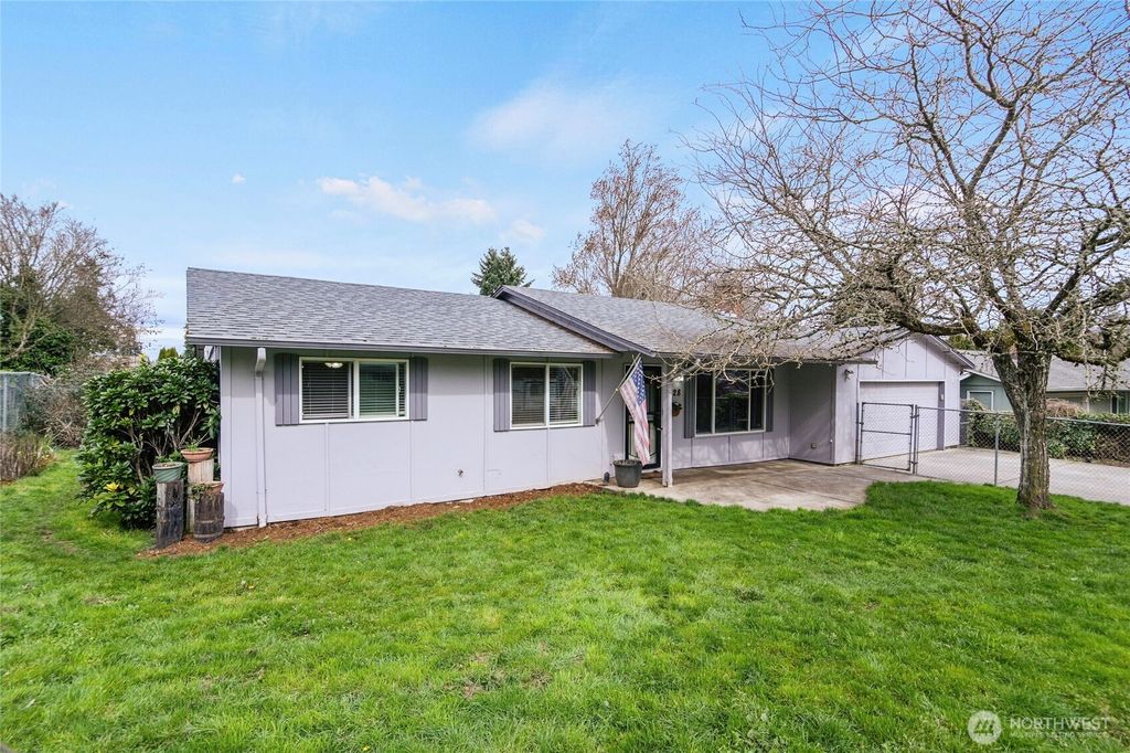 Photo of 1228 NW Westridge Street, Vancouver, WA 98665 (MLS # 2494661)