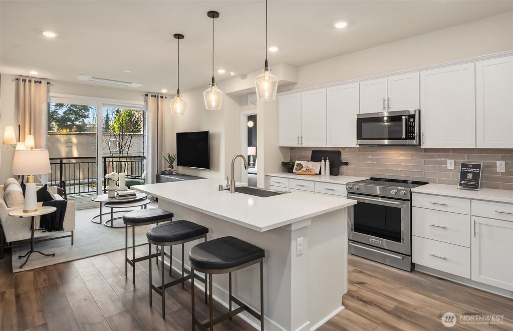 Photo of 6901 NE 184th Lane #209, Kenmore, WA 98028 (MLS # 2450941)