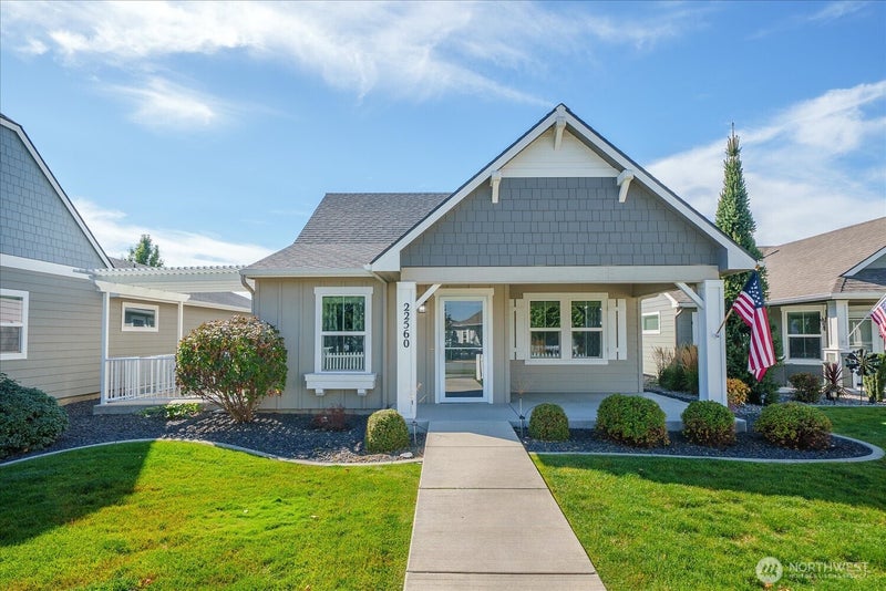 22560 E Wellington Pkwy