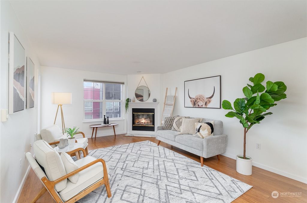 Photo of 520 2ND Avenue W #410, Seattle, WA 98119 (MLS # 2280798)