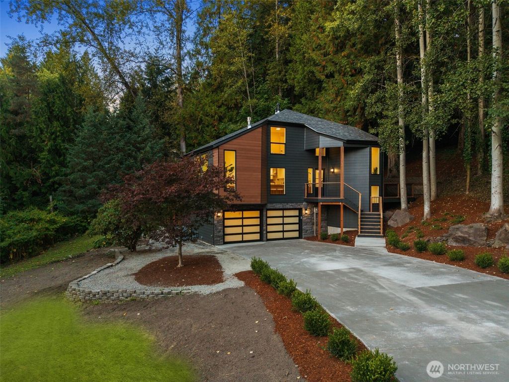 Photo of 14707 149th Avenue NE, Woodinville, WA 98072 (MLS # 2441567)