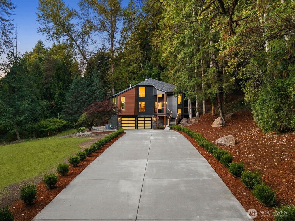 Photo of 14707 149th Avenue NE, Woodinville, WA 98072 (MLS # 2441567)