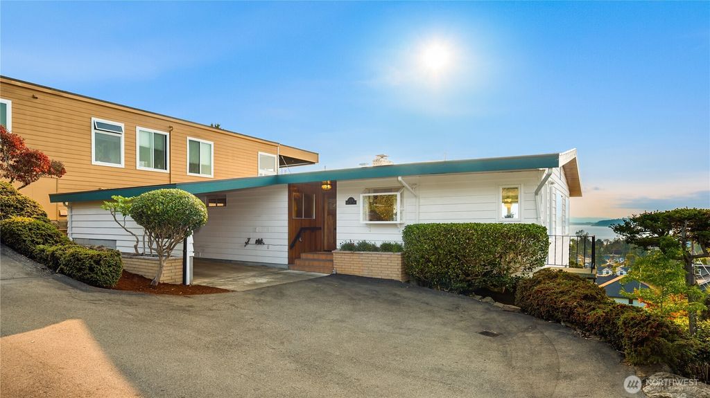 Photo of 3326 58th Avenue SW, Seattle, WA 98116 (MLS # 2432974)
