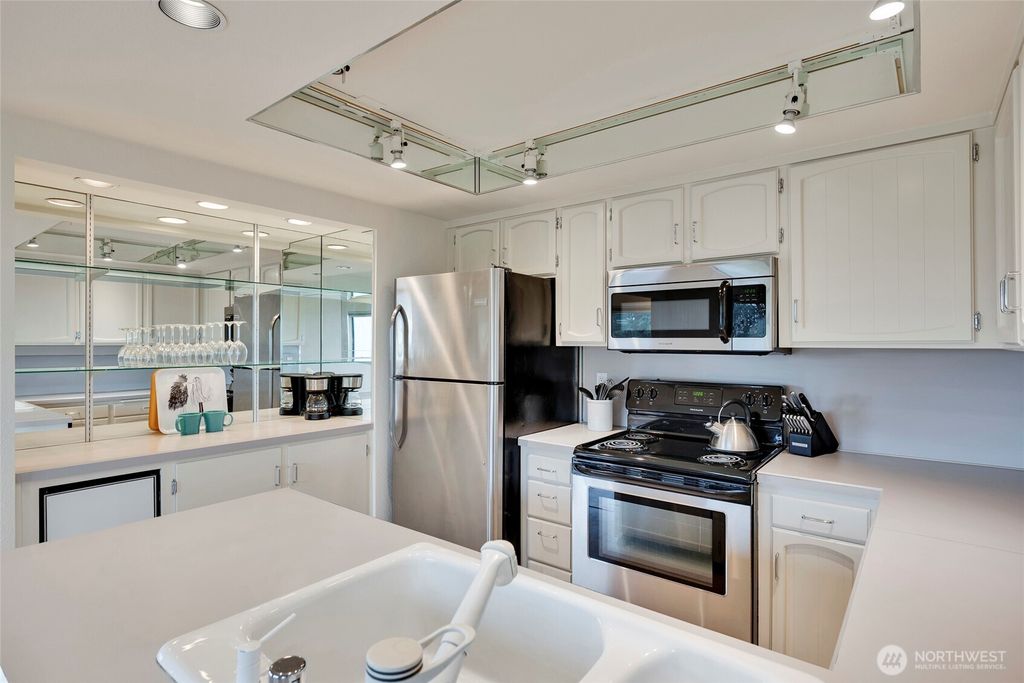 Photo of 900 5th Avenue S #100, Edmonds, WA 98020 (MLS # 2349345)
