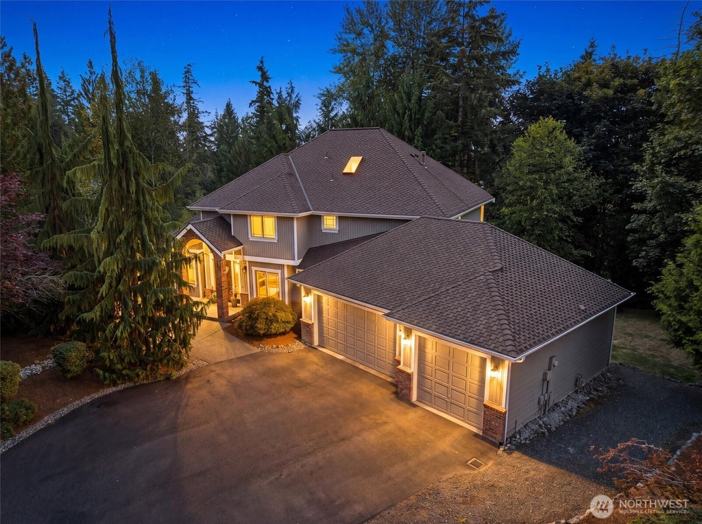 Photo of 19141 148th Avenue NE, Woodinville, WA 98072 (MLS # 2592136)