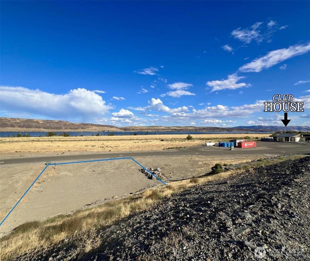 Photo of 240 Vantage Bay Loop, Vantage, WA 98950 (MLS # 2539592)