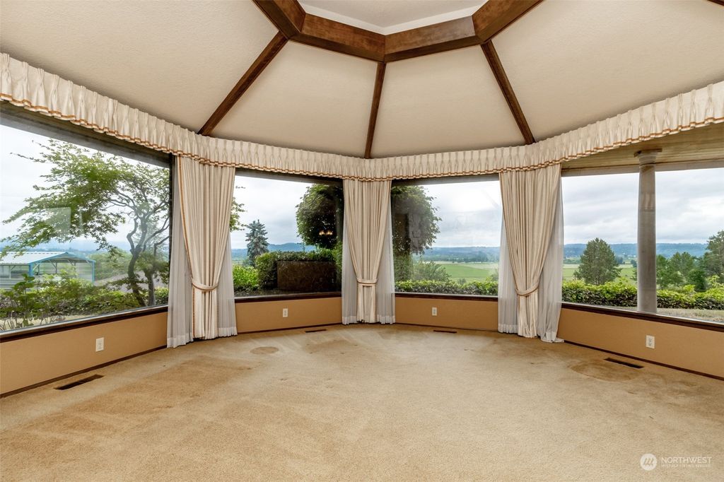 Photo of 9100 131st Avenue SE, Snohomish, WA 98290 (MLS # 2125483)