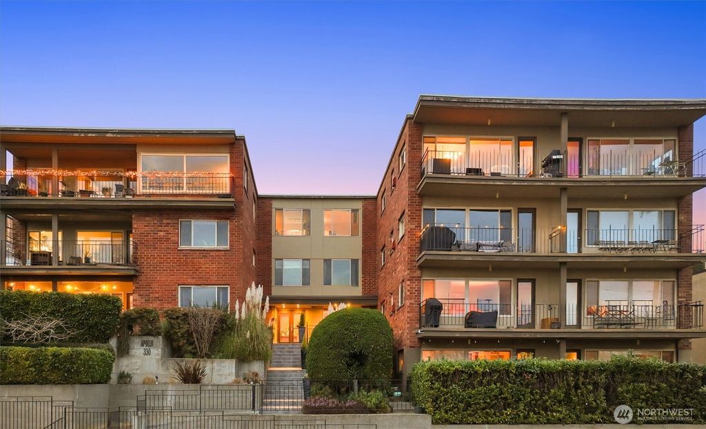 Photo of 330 W Olympic Place #407, Seattle, WA 98119 (MLS # 2485303)