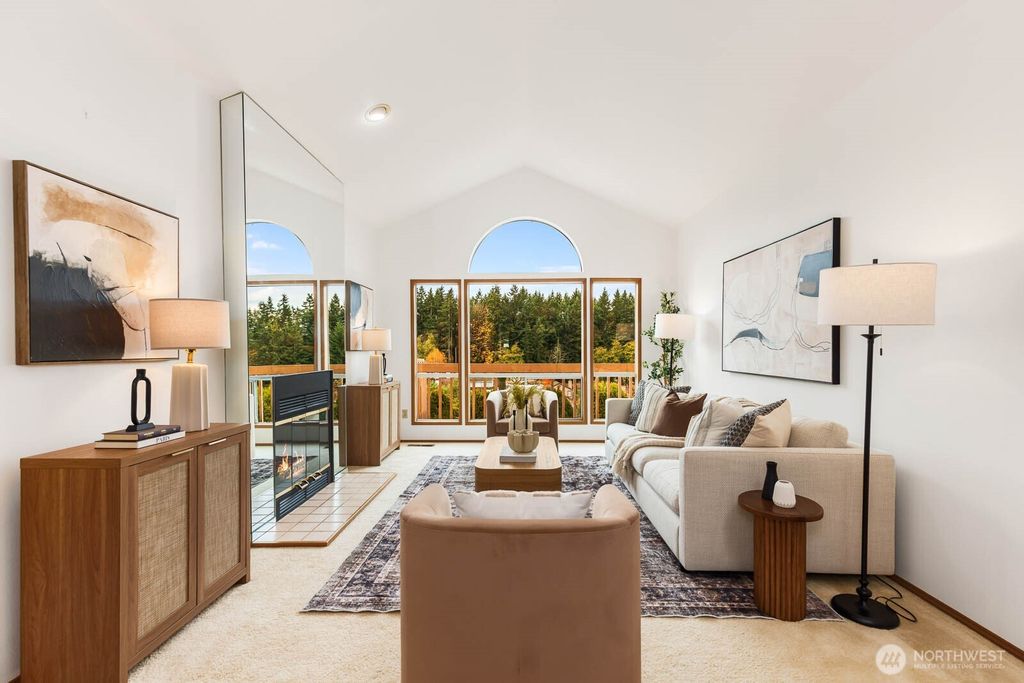 Photo of 18628 70th Avenue W, Lynnwood, WA 98037 (MLS # 2453825)