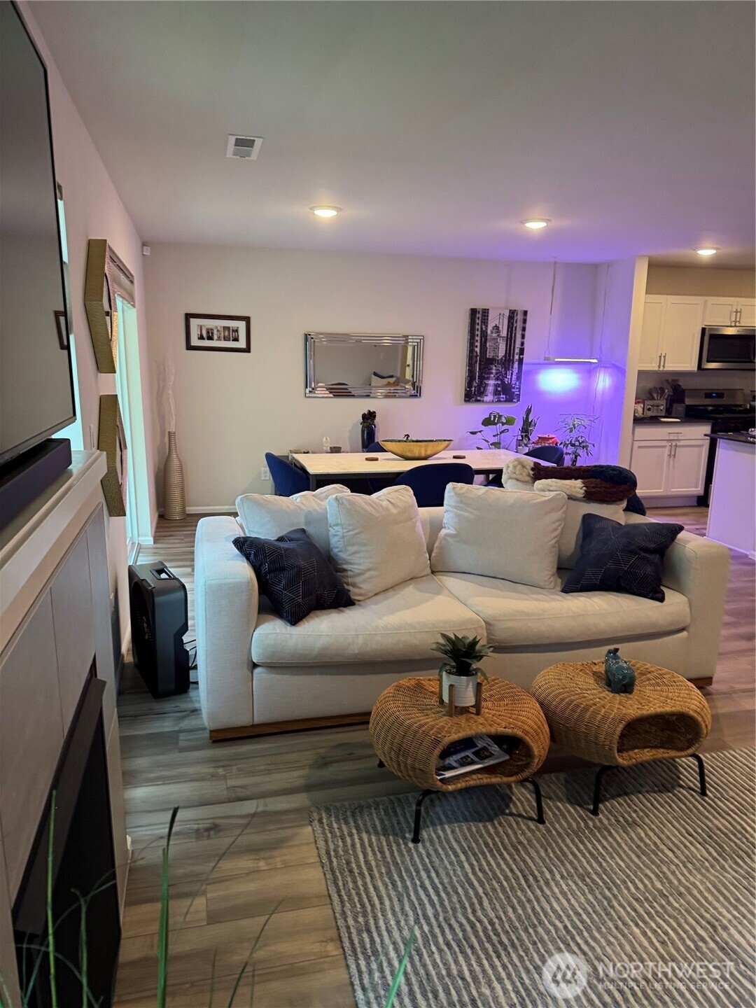 526 Gilbertson Lane SE