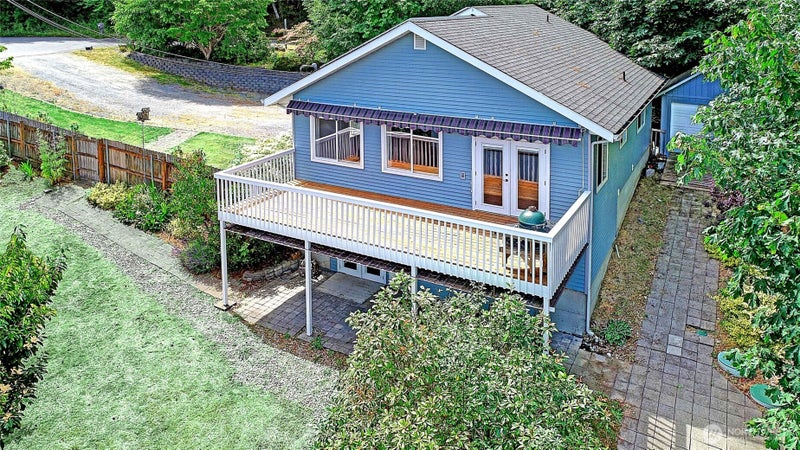 663 Vesper Way