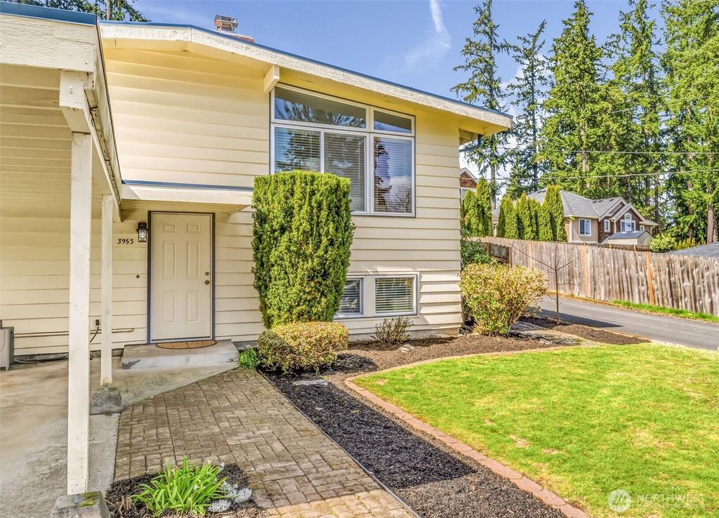 Photo of 3953 153rd Avenue SE, Bellevue, WA 98006 (MLS # 2500366)