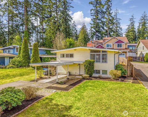Photo of 3953 153rd Avenue SE, Bellevue, WA 98006 (MLS # 2500366)