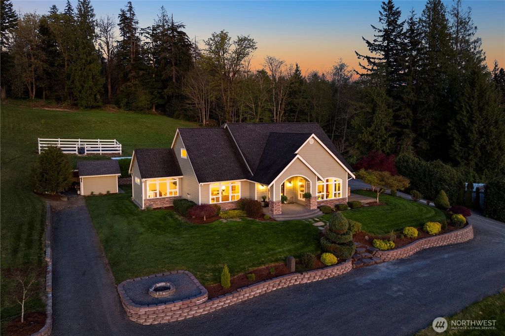 Photo of 32250 SE Mountain View Drive, Black Diamond, WA 98010 (MLS # 2342626)