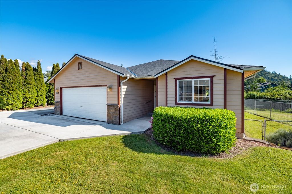 Photo of 1803 S 30th Street, Mount Vernon, WA 98274 (MLS # 2533226)