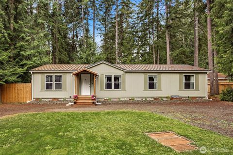 Photo of 90 N Hamma Hamma Drive E, Hoodsport, WA 98548 (MLS # 2548305)