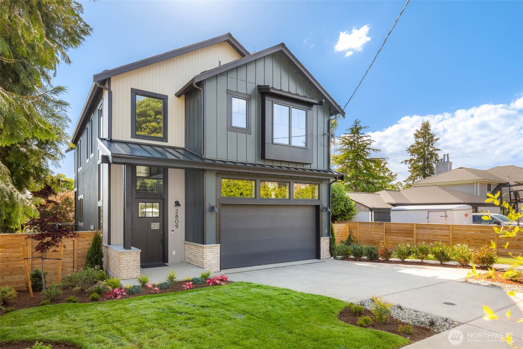 2809 12th Avenue W