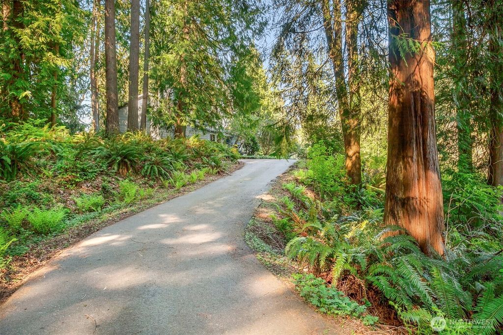 Photo of 18430 Broadway Avenue, Snohomish, WA 98296 (MLS # 2360401)