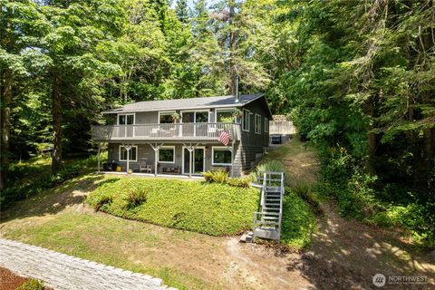 Photo of 2097 Gull Way, Camano Island, WA 98282 (MLS # 2485138)