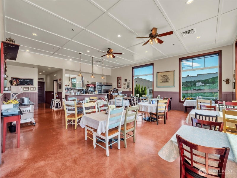 1421 Pioneer Highway