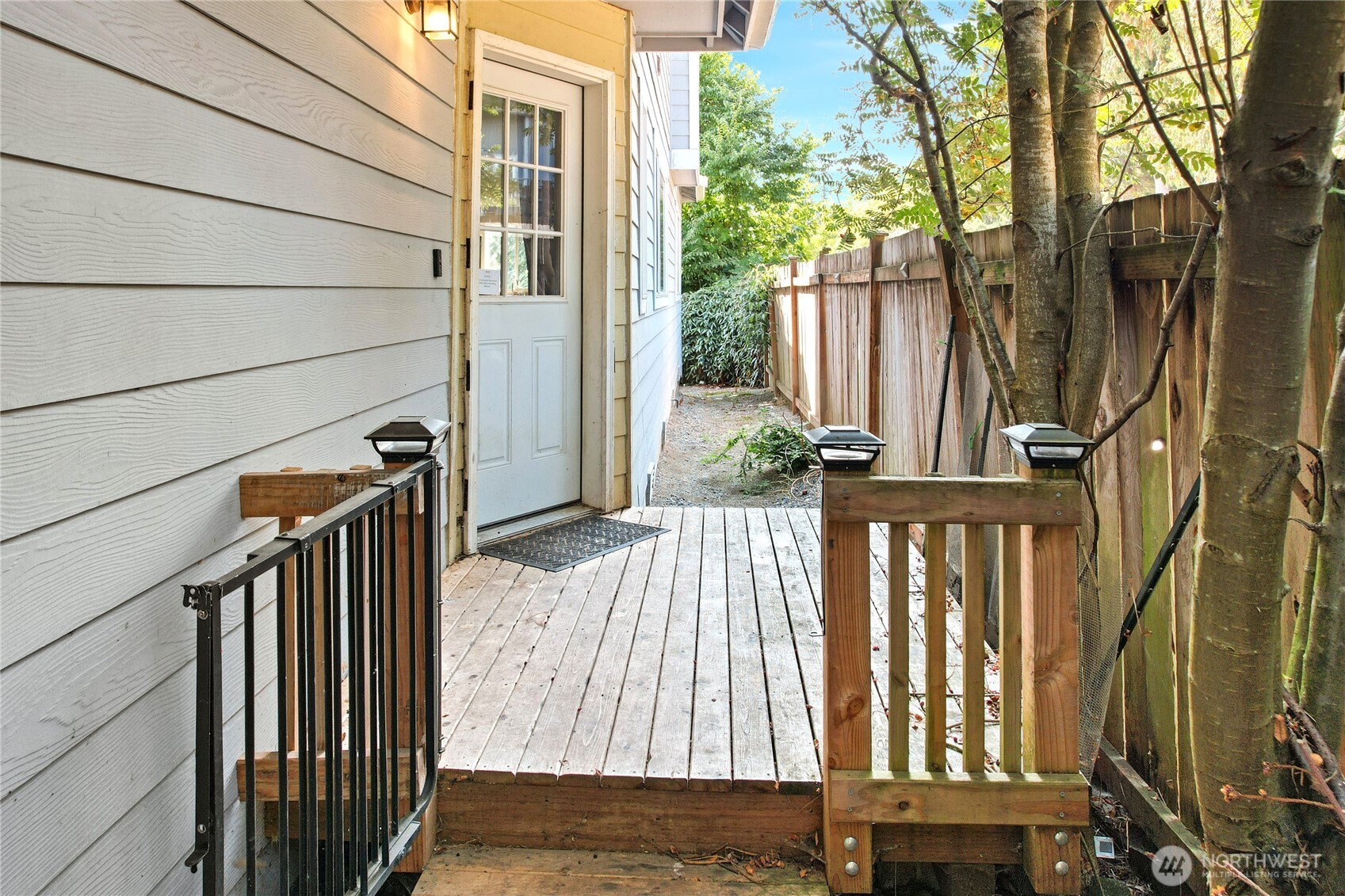 6615 NE Maple Street