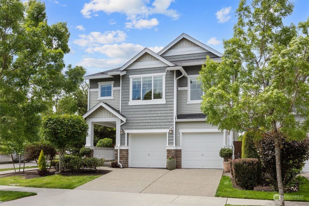 Photo of 12432 13th Drive SE, Everett, WA 98208 (MLS # 2246721)