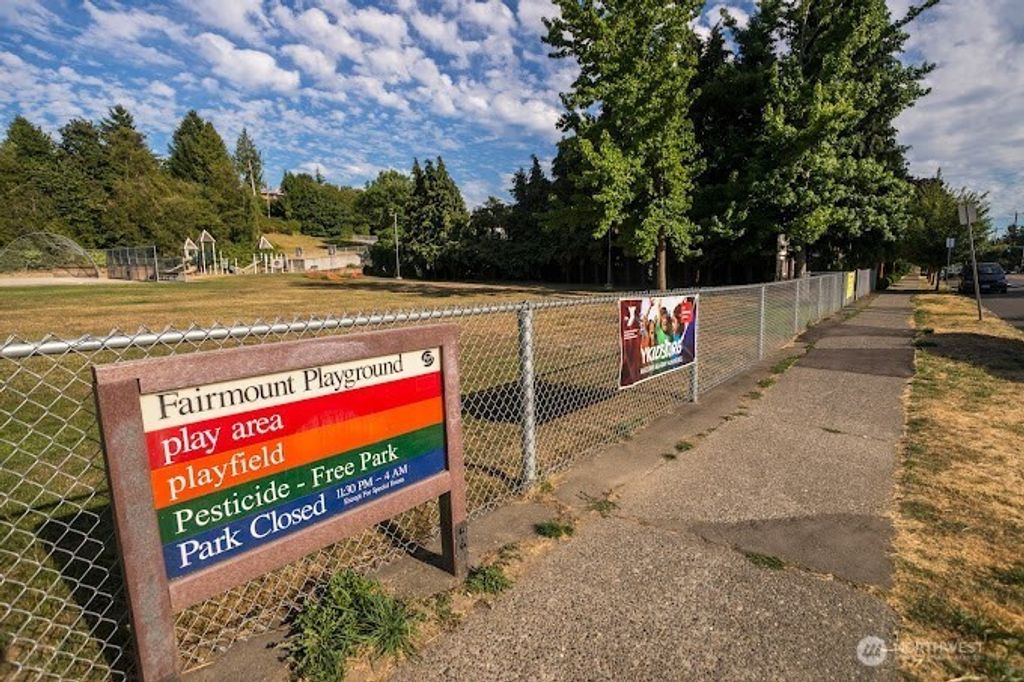 Photo of 5616 38TH Avenue SW, Seattle, WA 98126 (MLS # 2312703)