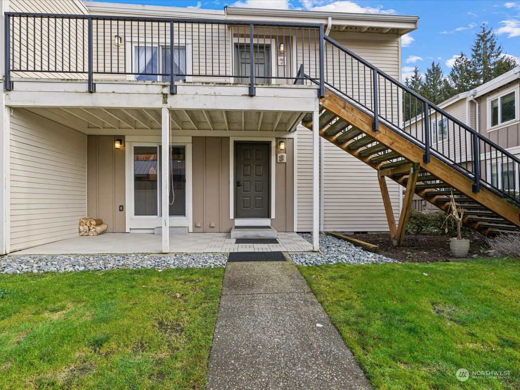 Photo of 12010 Slater Avenue NE #E-3, Kirkland, WA 98034 (MLS # 2206701)