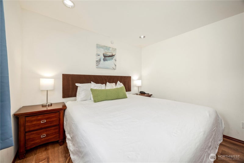 322 W Woodin Avenue 632