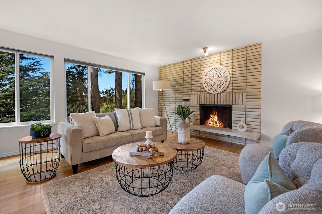 Photo of 13573 Linden Avenue N #302, Seattle, WA 98133 (MLS # 2403402)