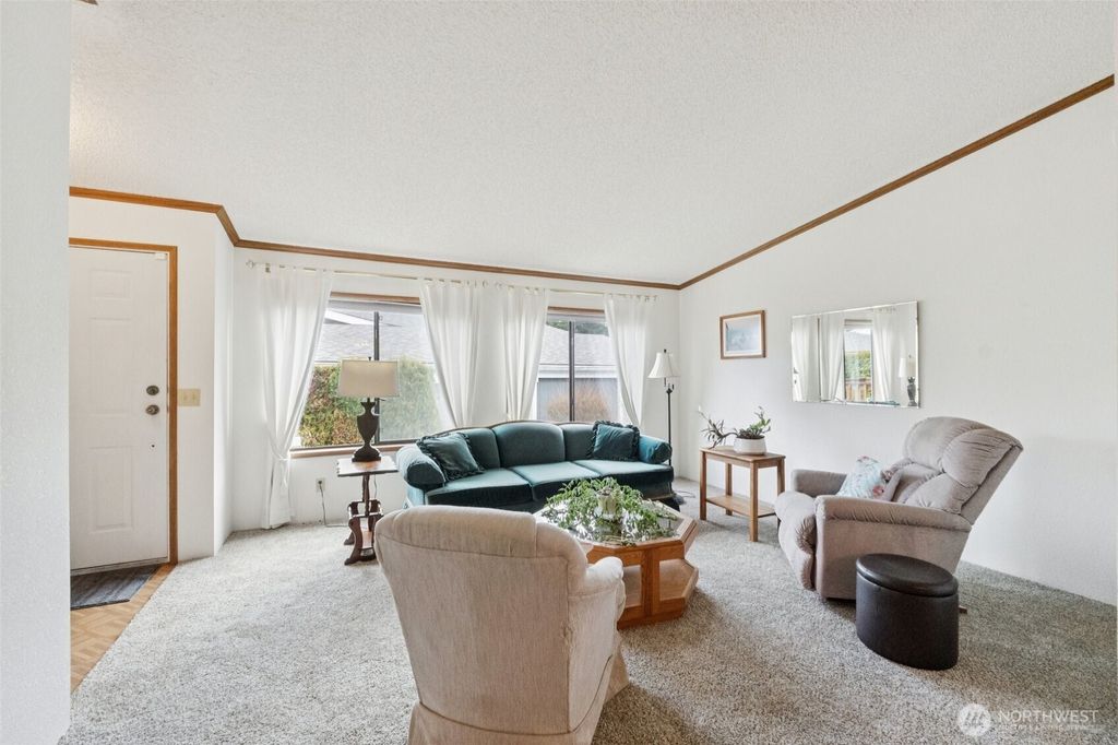 Photo of 1427 100th Street SW #154, Everett, WA 98204 (MLS # 2470453)