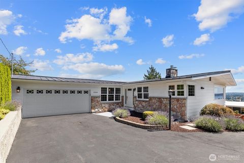 Photo of 21024 5th Avenue S, Des Moines, WA 98198 (MLS # 2453663)