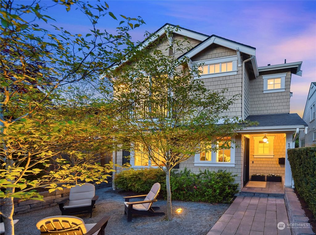 Photo of 1606 41st Avenue E, Seattle, WA 98112 (MLS # 2225606)