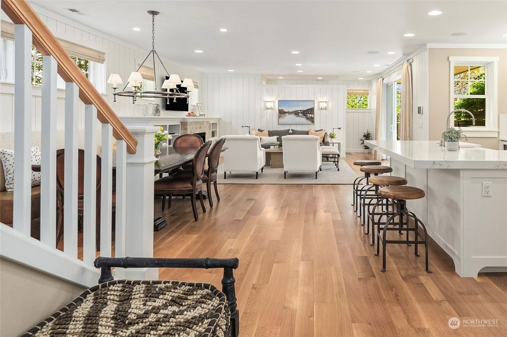 Photo of 1606 41st Avenue E, Seattle, WA 98112 (MLS # 2225606)