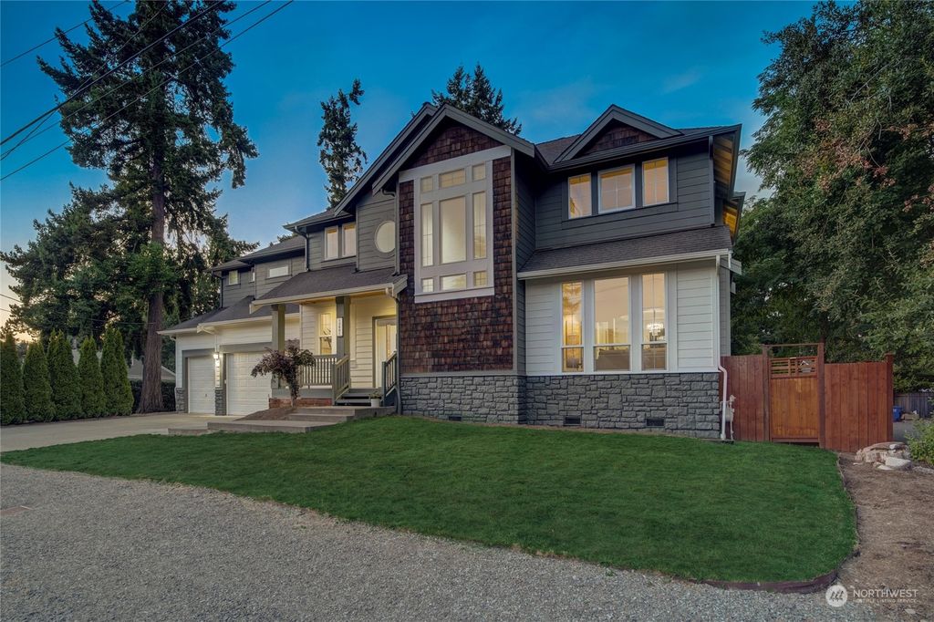 Photo of 13801 Dayton Avenue N, Seattle, WA 98133 (MLS # 2188052)