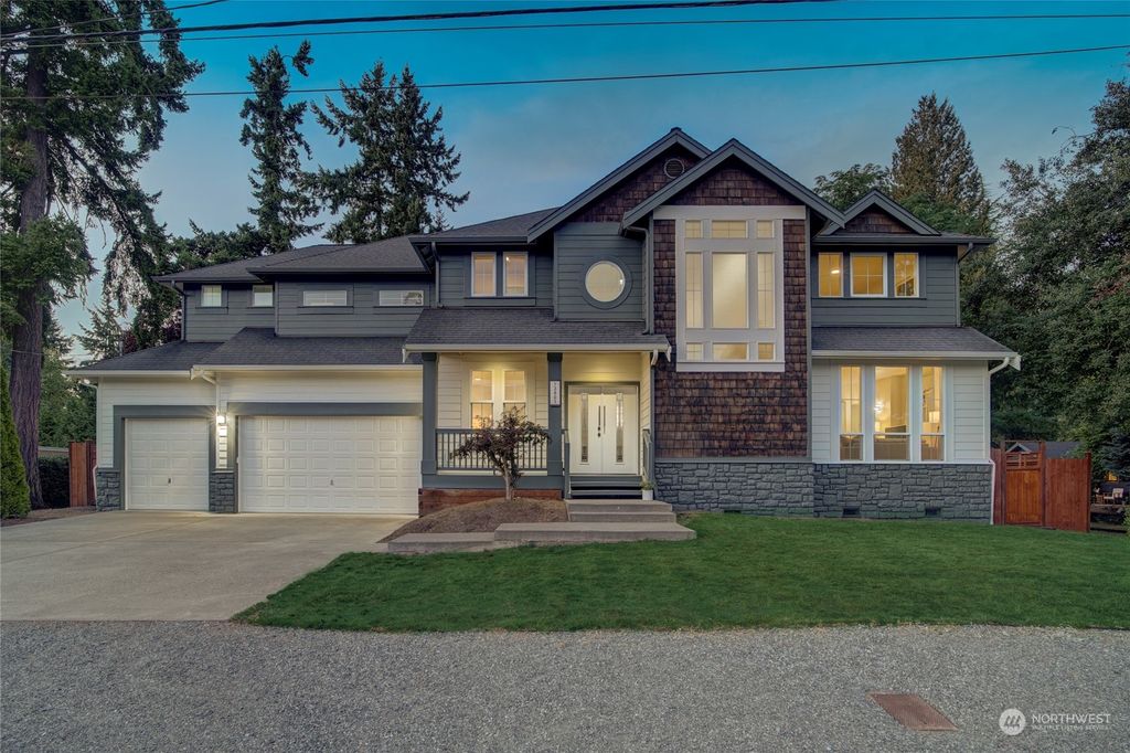 Photo of 13801 Dayton Avenue N, Seattle, WA 98133 (MLS # 2188052)