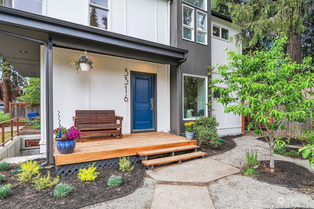 Photo of 3316 NE 120th Street, Seattle, WA 98125 (MLS # 2238620)