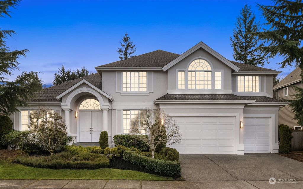 Photo of 16059 SE 45th Place, Bellevue, WA 98006 (MLS # 2044424)