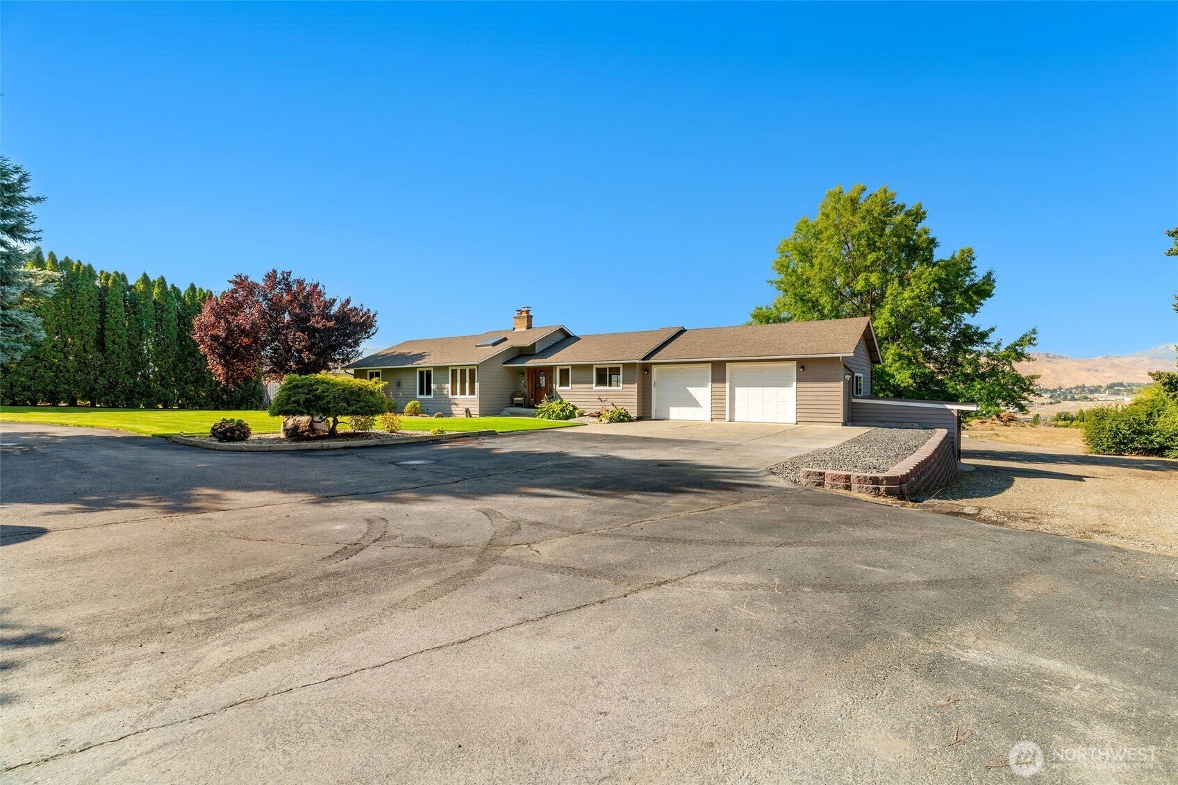3820 NW Cascade Avenue