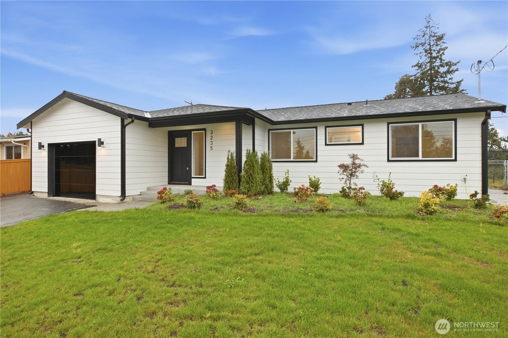 Photo of 3235 S 187th Street, SeaTac, WA 98188 (MLS # 2589272)