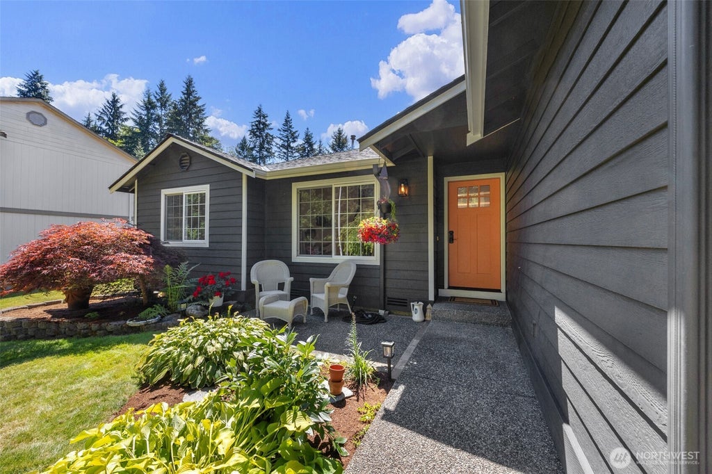 Photo of 16514 NE 135th Ave AVE, Arlington, WA 98223 (MLS # 2566266)