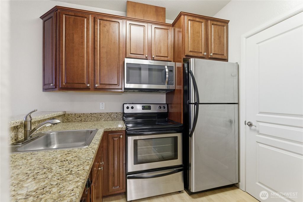 Photo of 225 Logan Avenue S #281, Renton, WA 98057 (MLS # 2476914)