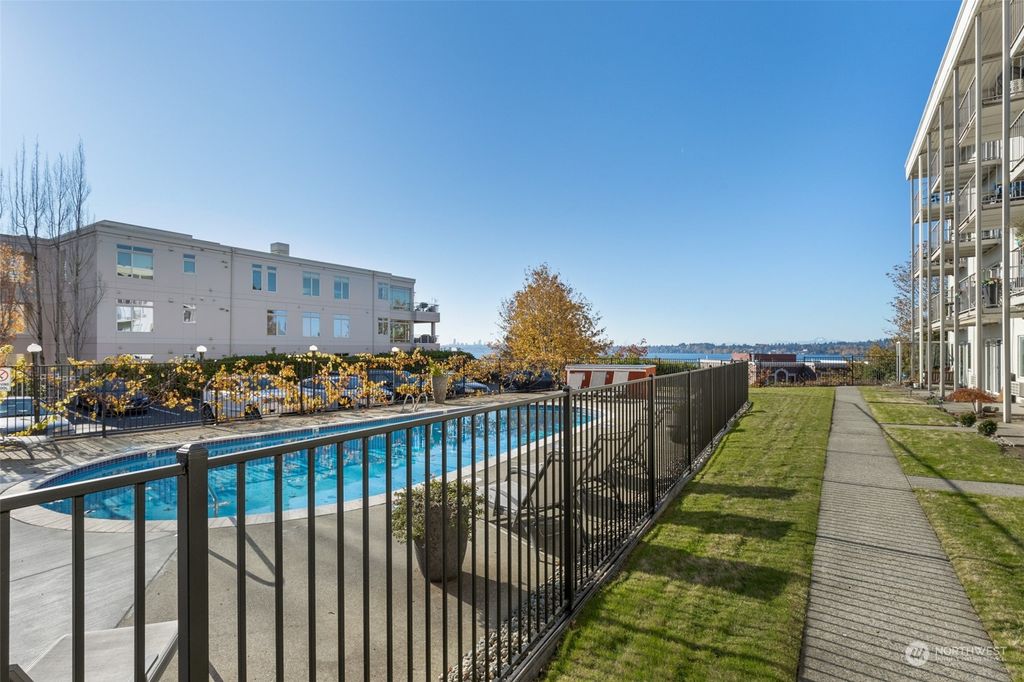 Photo of 201 2nd Street S #102, Kirkland, WA 98033 (MLS # 2032415)