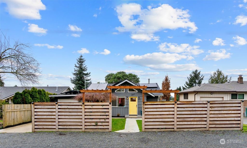 Photo of 9637 22nd Avenue SW, Seattle, WA 98106 (MLS # 2196172)