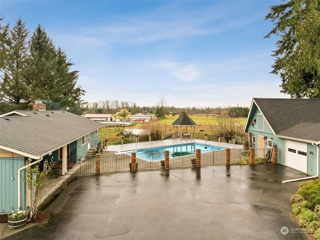 Photo of 39723 186th Place SE, Auburn, WA 98092 (MLS # 2313836)